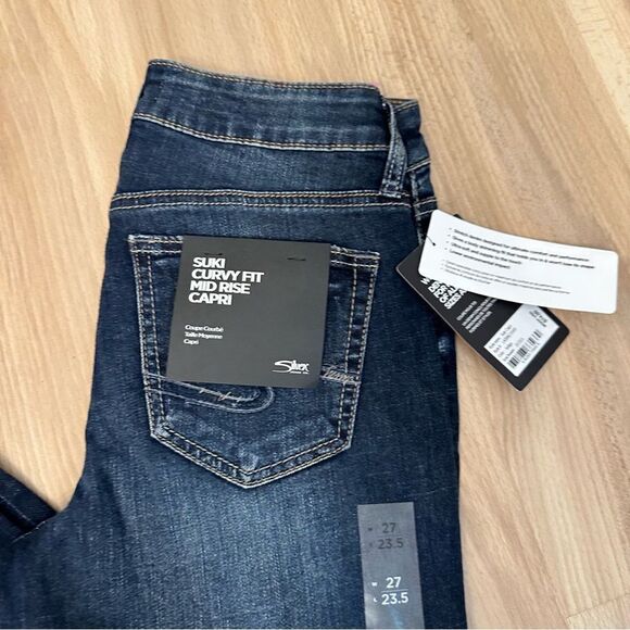 Silver Jean Co NWT Suki Mid Rise Capri - Picture 2 of 8